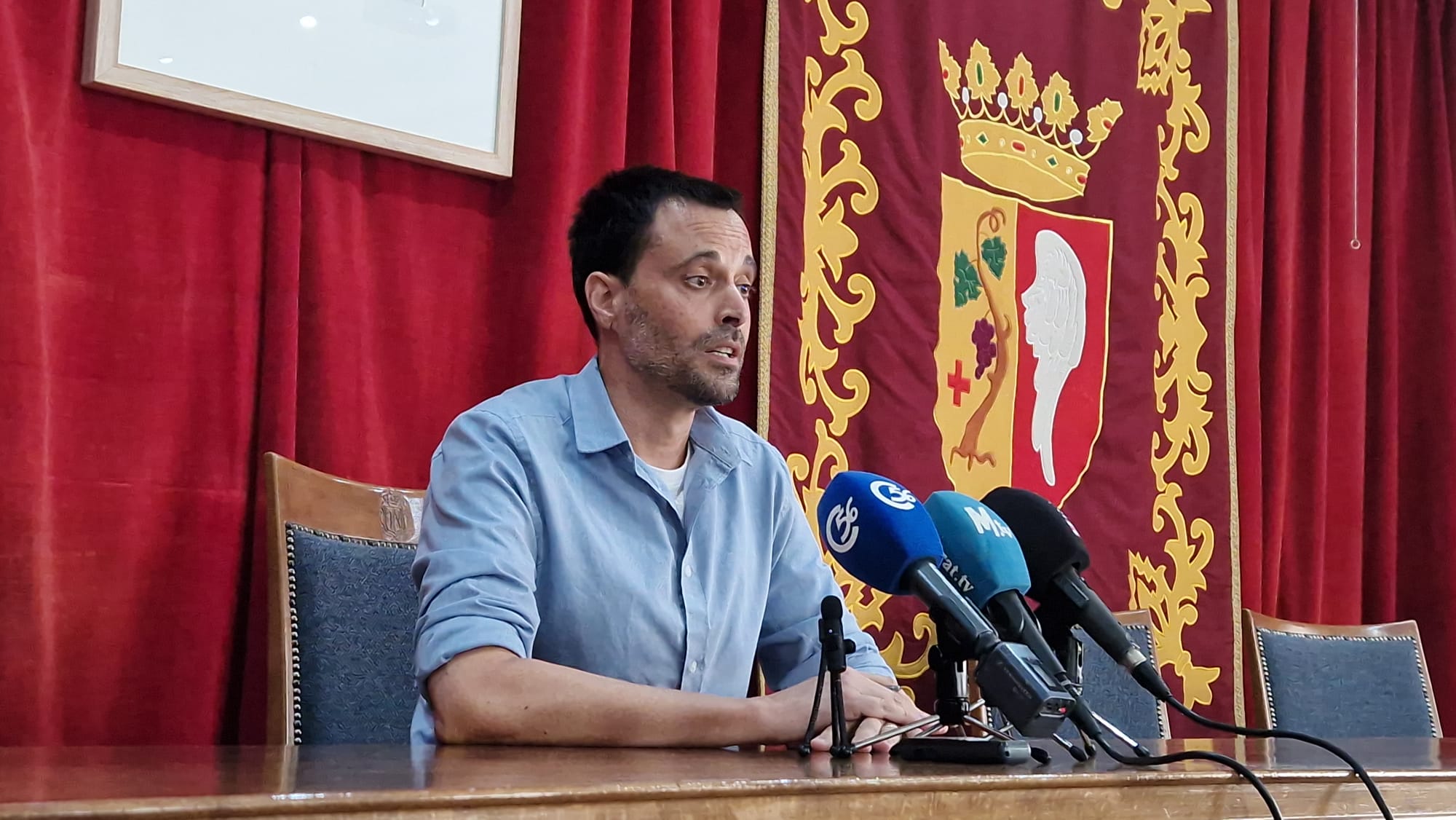 L’alcalde de Vinaròs, Guillem Alsina, convocat com a testimoni en la Investigació de la venda irregular de ferralla per la brigada municipal d’obres