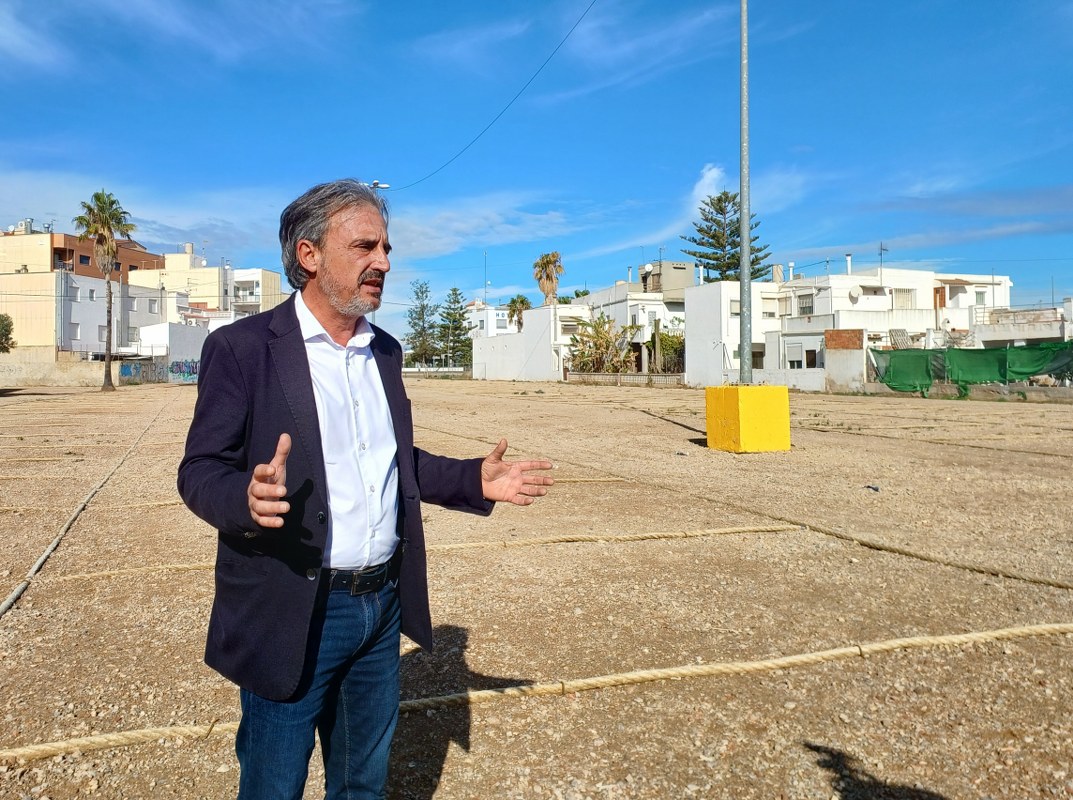 Benicarló inaugura un nou aparcament gratuït per a 150 vehicles